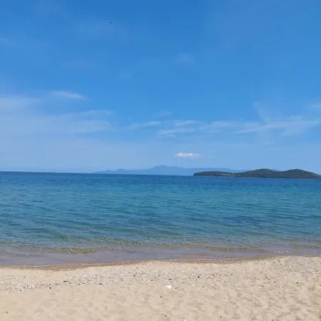 Elenis House 아파트 *