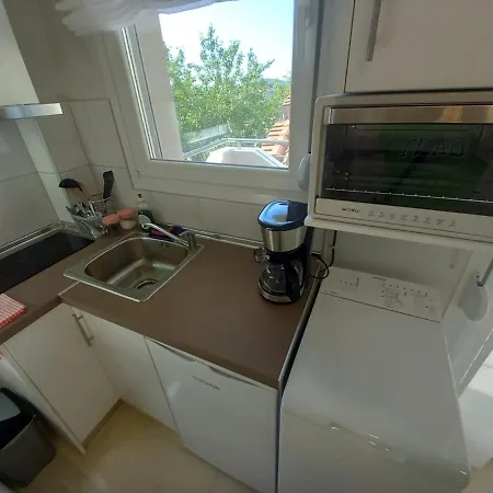 Elenis House Appartement