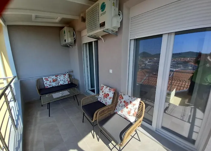 Elenis House Appartement *